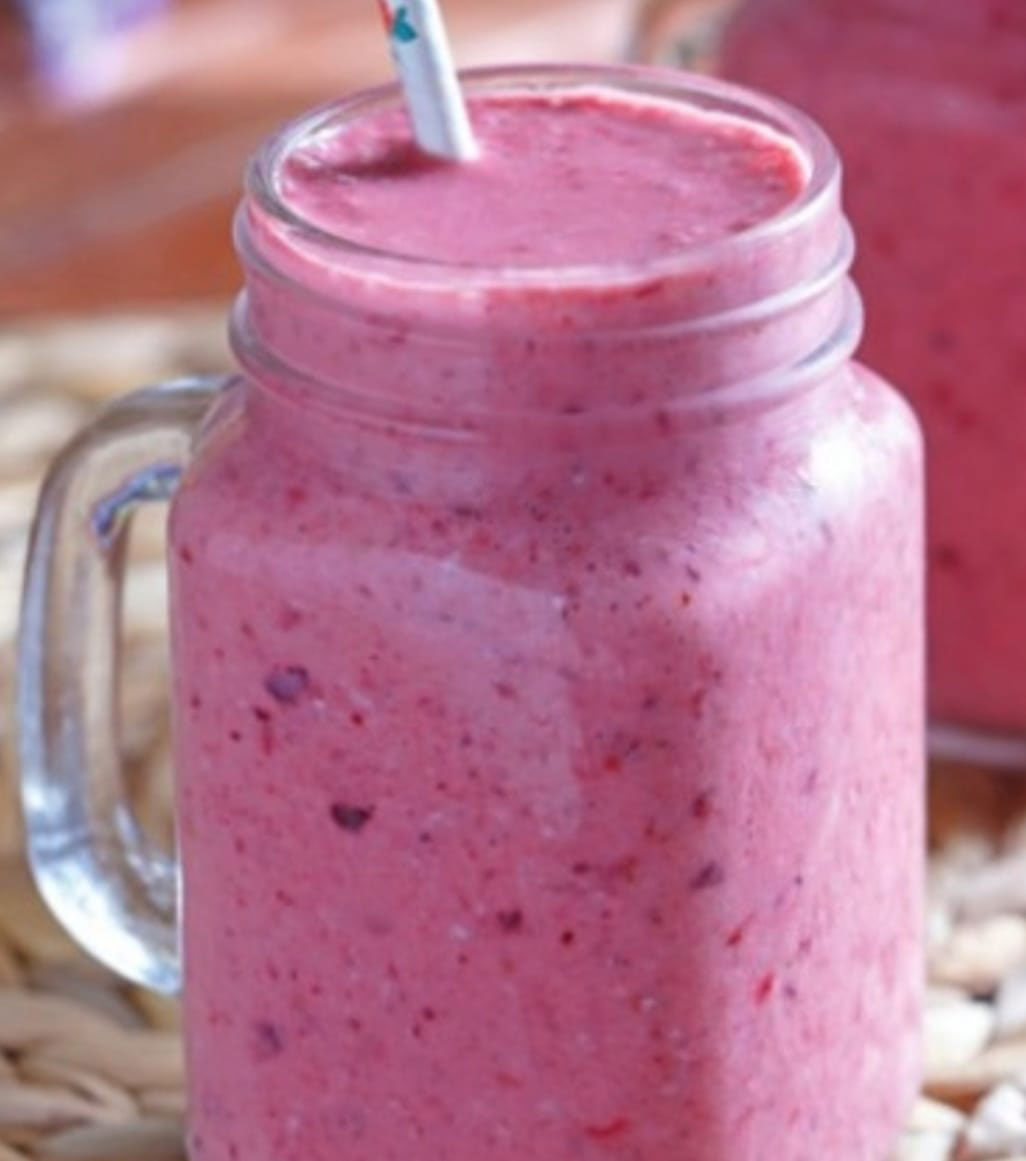 Receta-BATIDO DE AVENA & FRUTOS ROJOS 